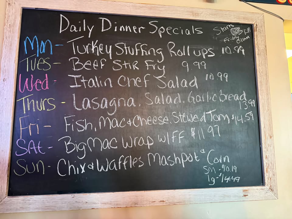 ⚾️ Weekly Dinner Specials!
